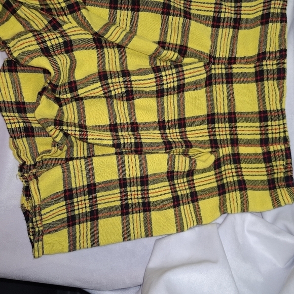 Wild fable plaid two piece plaid short set top is a medium bottoms are a large - Picture 4 of 10